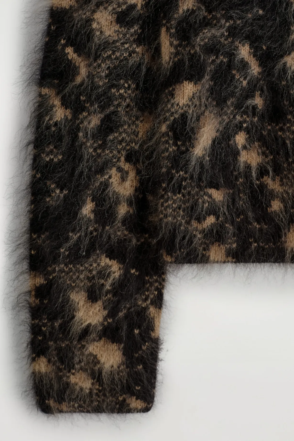 ANIMAL JACQUARD MERINO WOOL SWEATER
