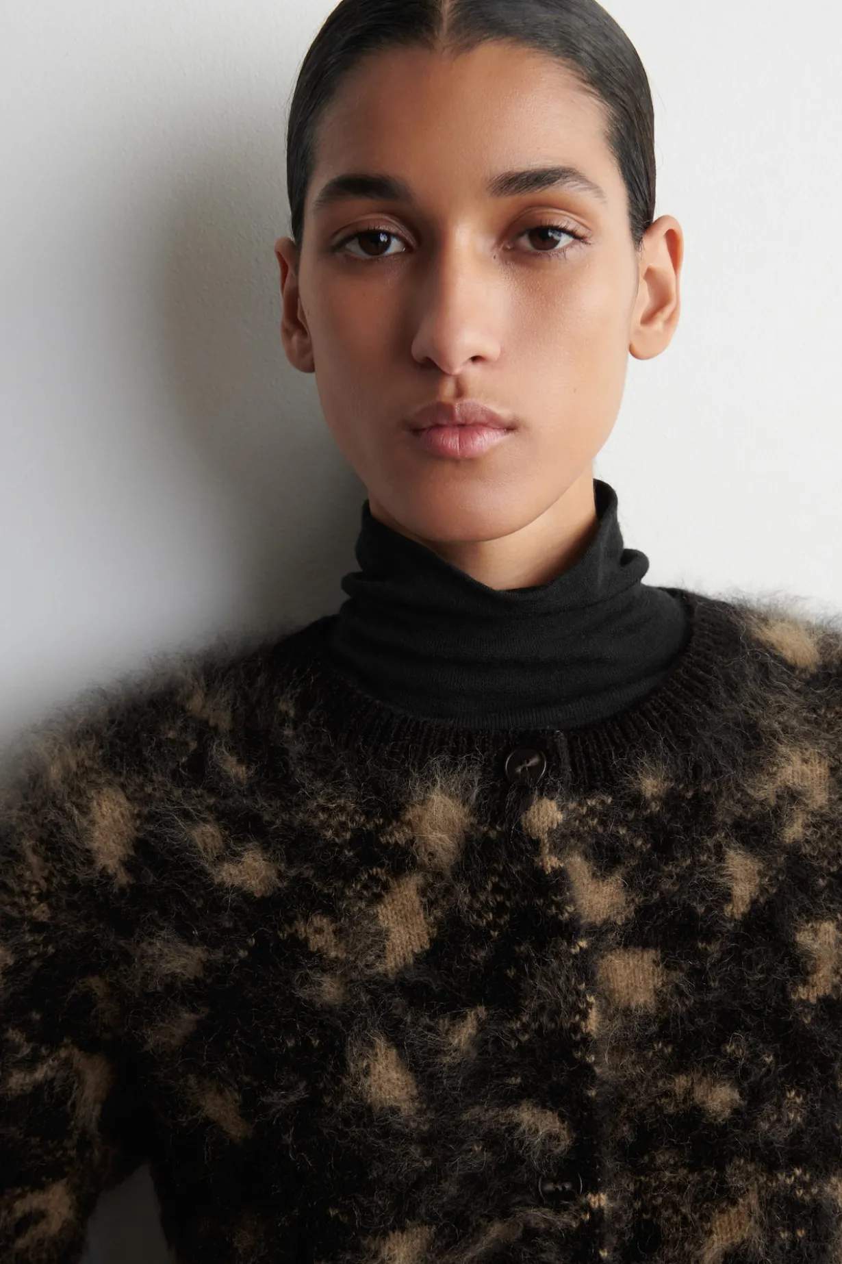 ANIMAL-JACQUARD MERINO WOOL CARDIGAN