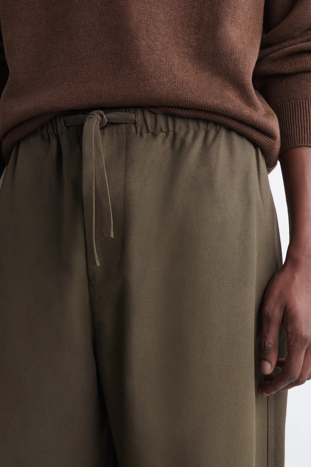 BARREL-LEG DRAWSTRING PANTS