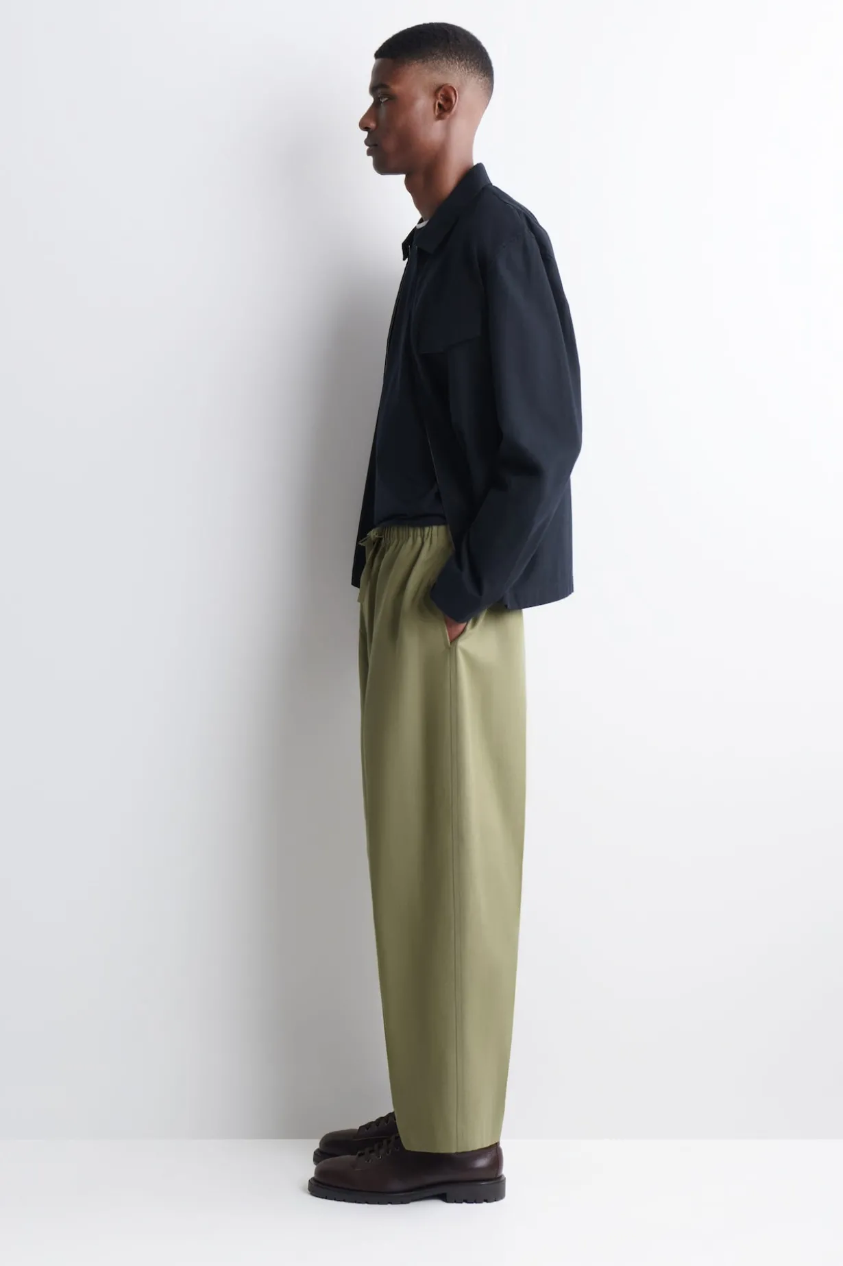 BARREL-LEG DRAWSTRING PANTS