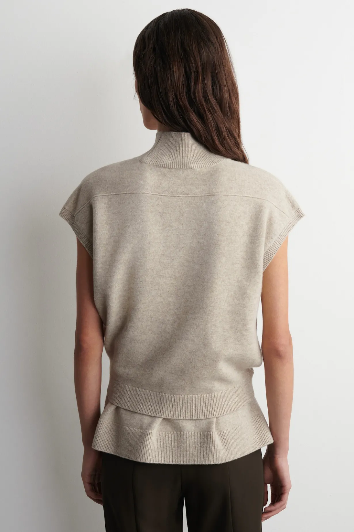 BELT-DETAIL MOCK-NECK WOOL VEST