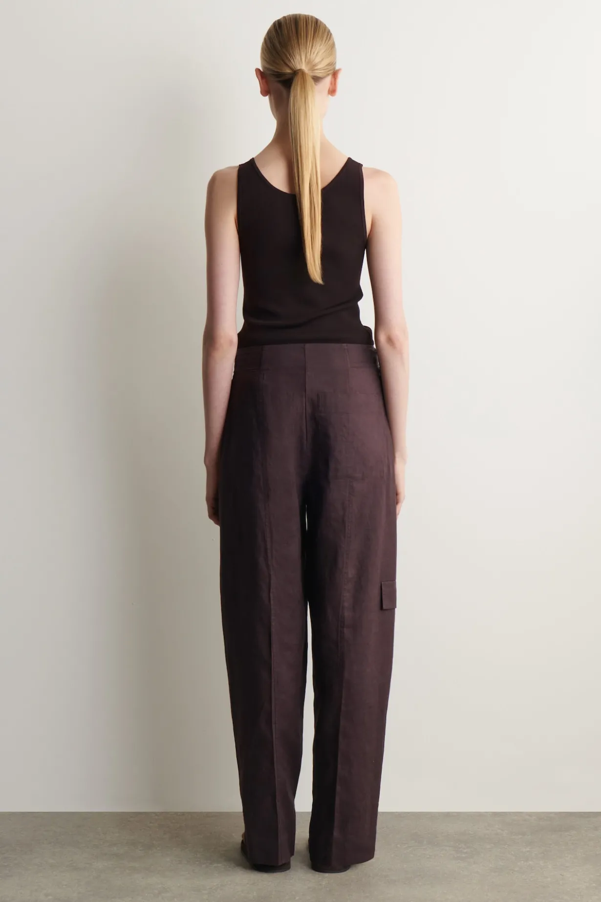 BELTED LINEN BARREL-LEG PANTS