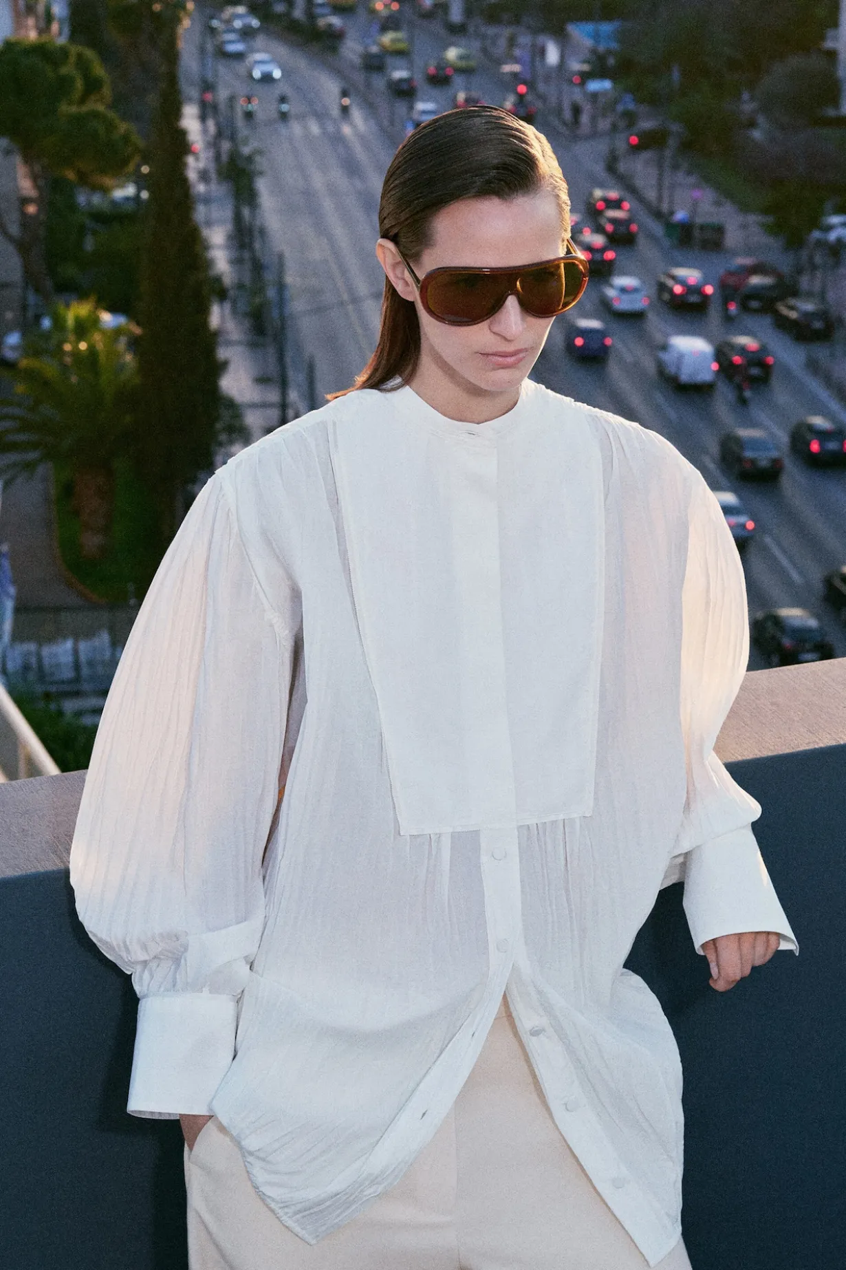 BIB-FRONT CRINKLED-COTTON SHIRT