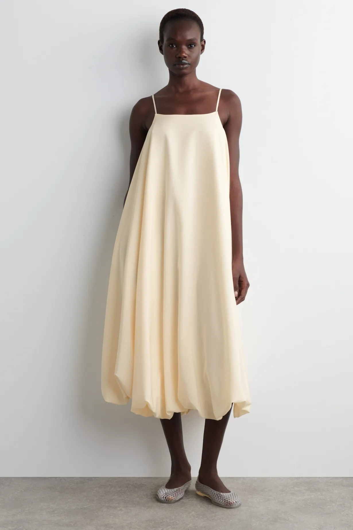 BUBBLE-HEM MIDI DRESS