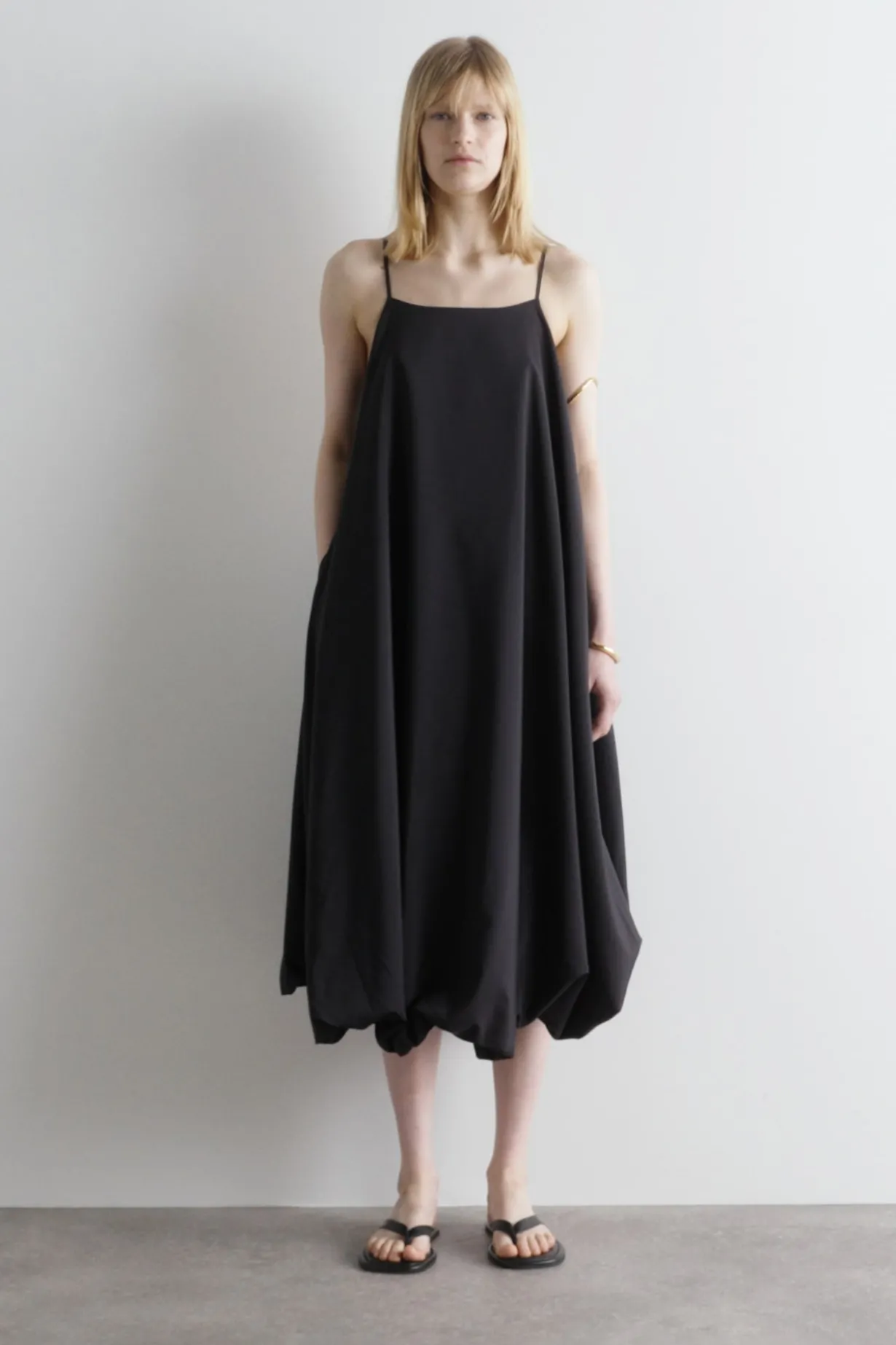 BUBBLE-HEM MIDI DRESS