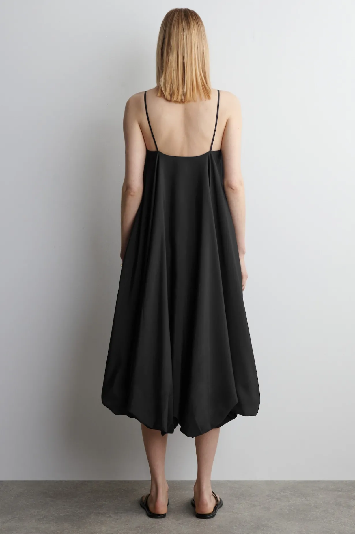 BUBBLE-HEM MIDI DRESS