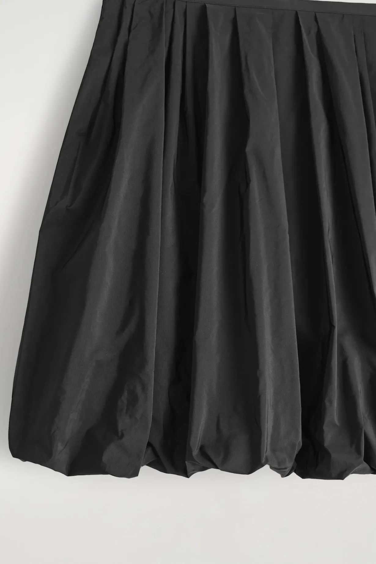 BUBBLE-HEM MINI SKIRT