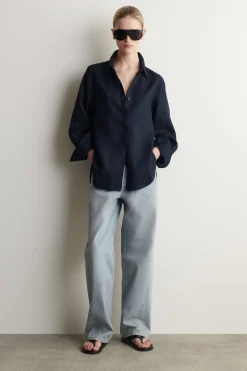 BUTTON-DOWN COLLAR LINEN SHIRT