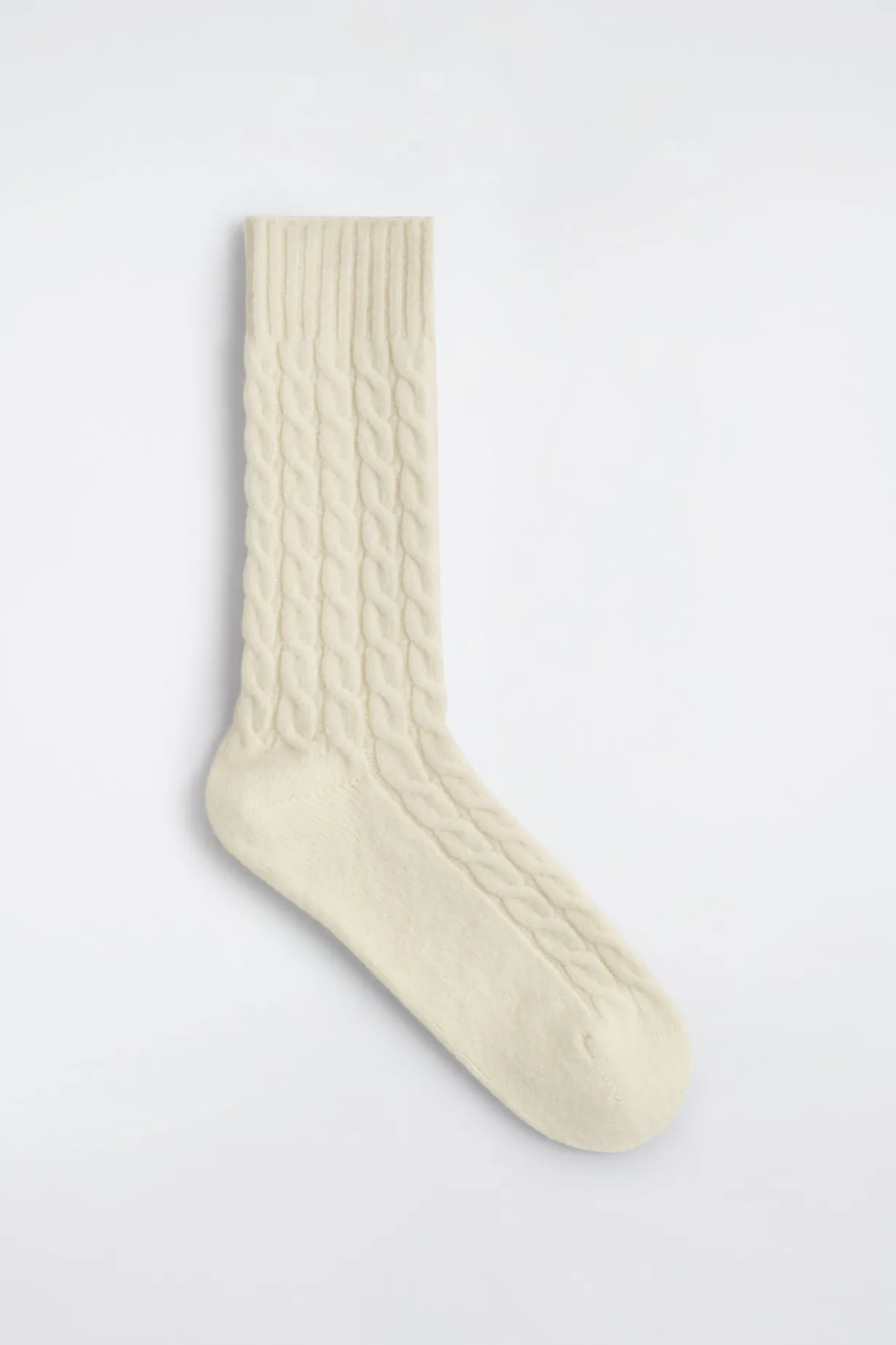 CABLE-KNIT WOOL SOCKS