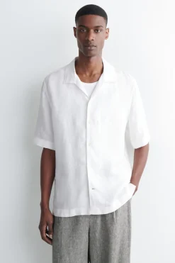 CAMP-COLLAR SHORT-SLEEVED LINEN SHIRT