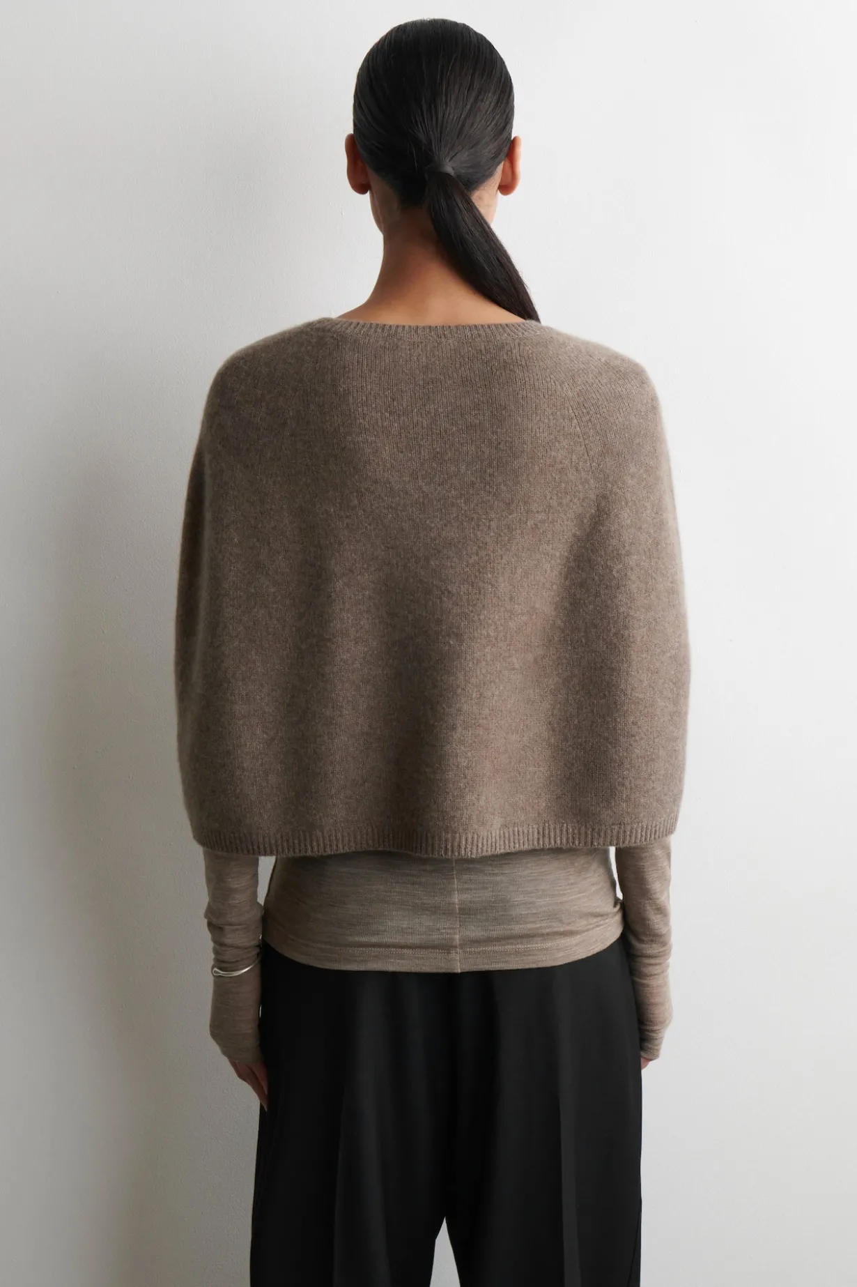 CASHMERE CAPE