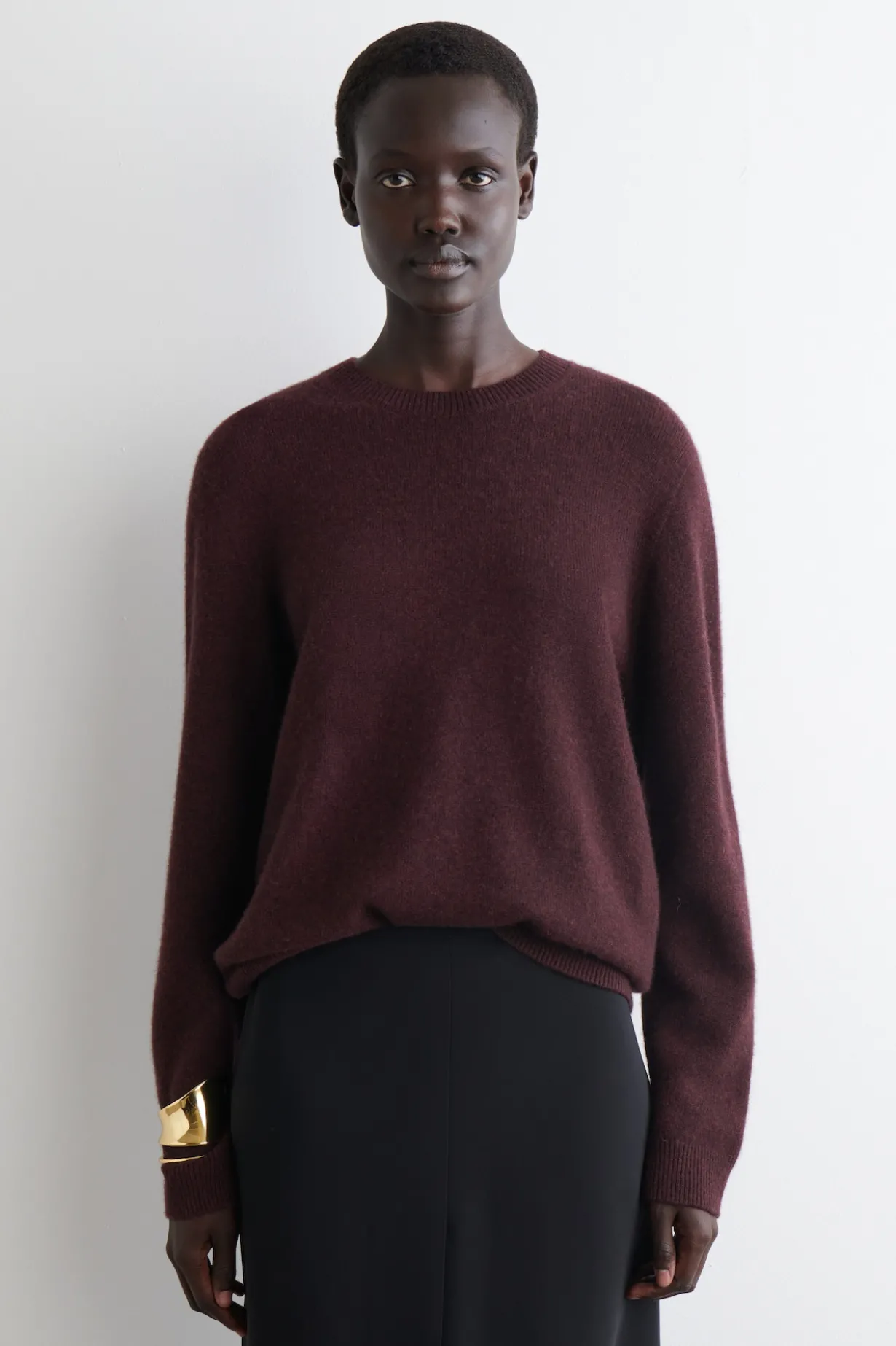 CASHMERE CREW-NECK SWEATER