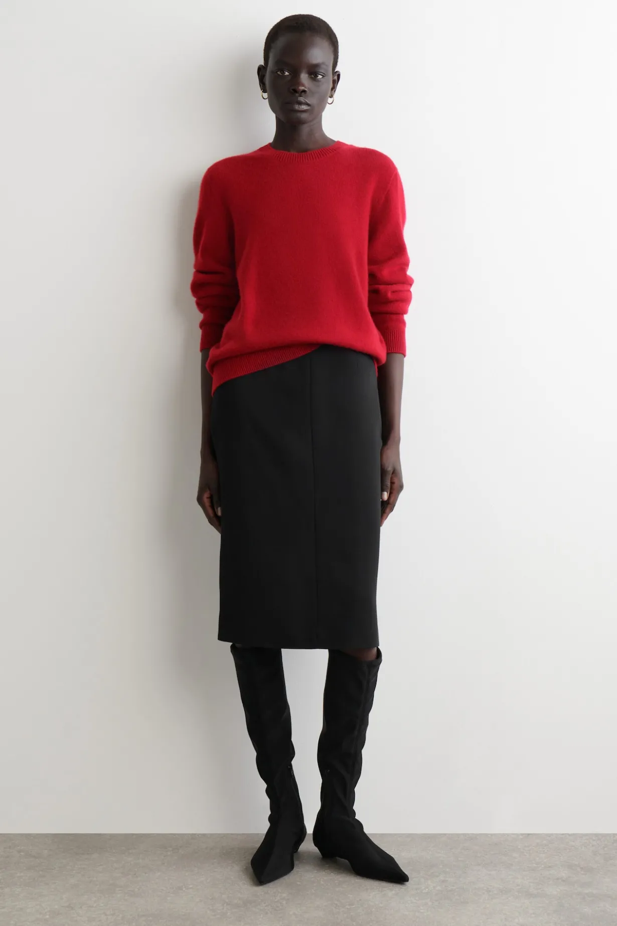 CASHMERE CREW-NECK SWEATER