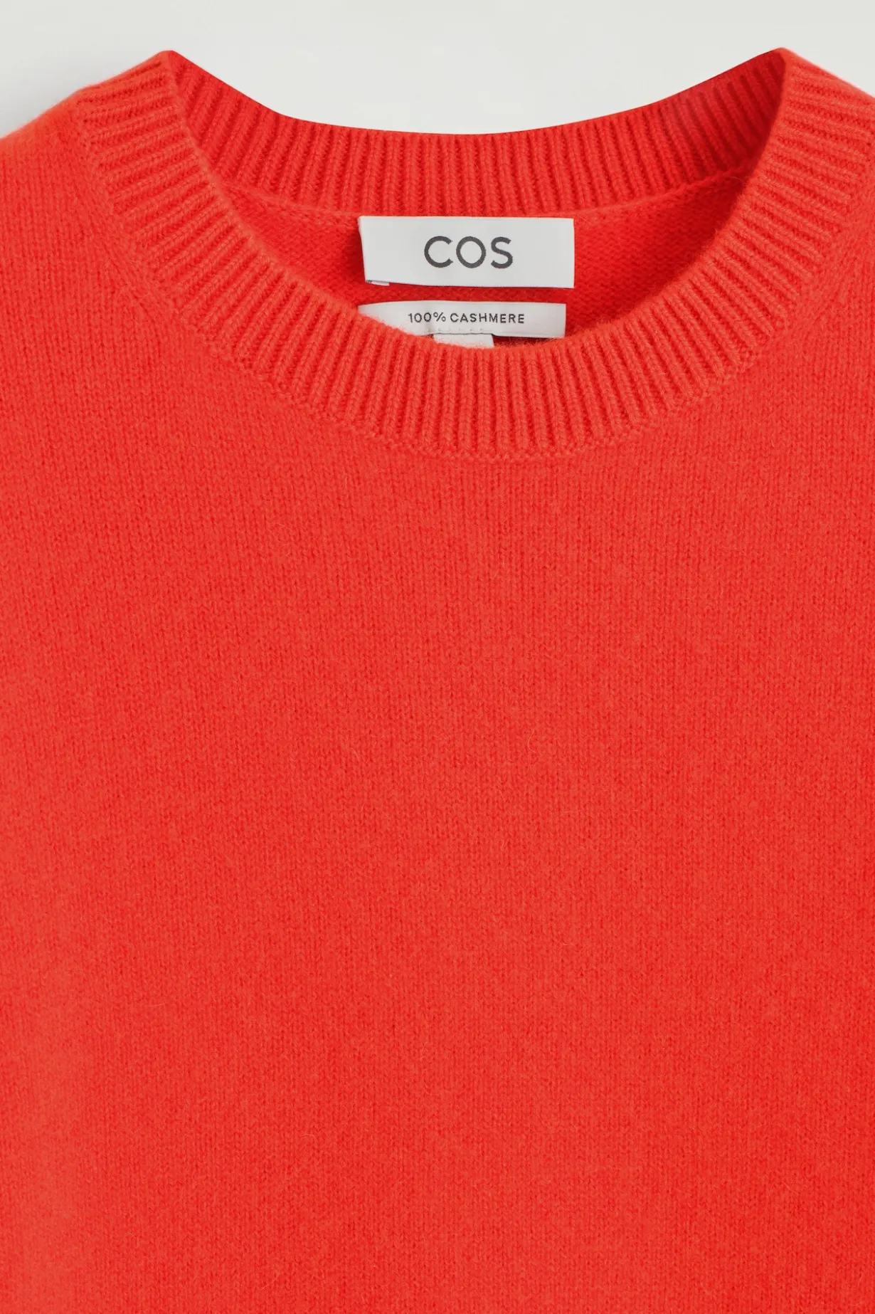 CASHMERE CREW-NECK SWEATER