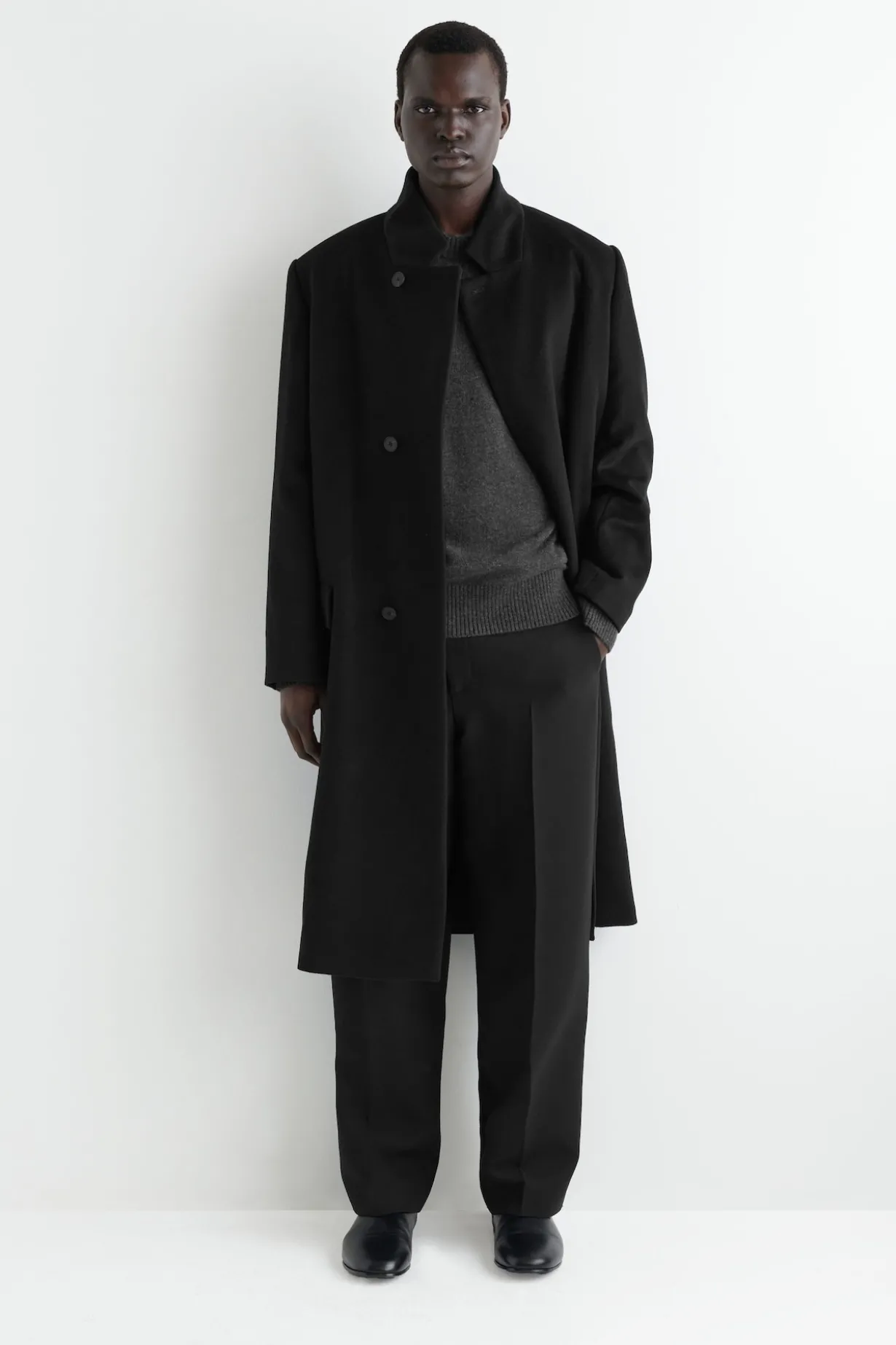 CASHMERE CREW-NECK SWEATER