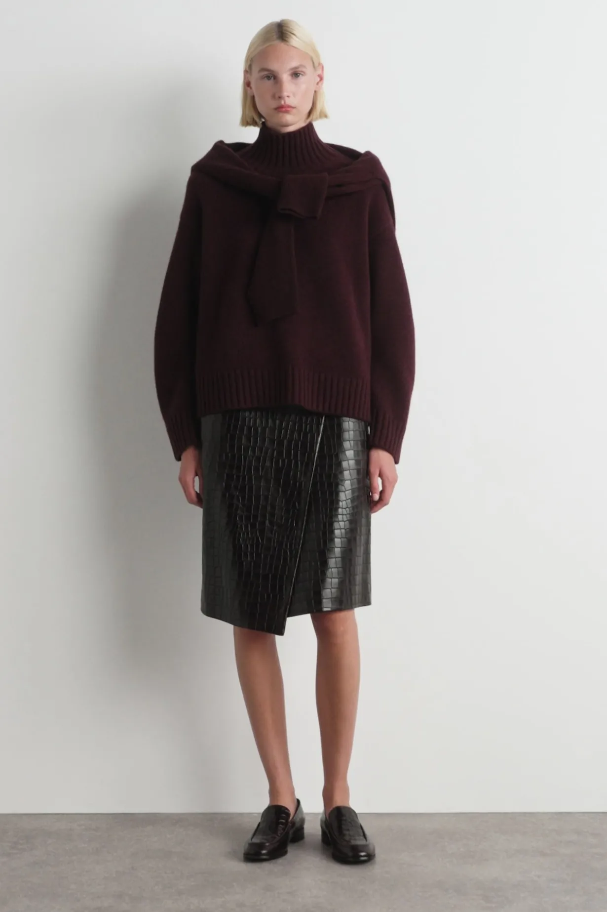 CASHMERE MOCK-NECK SWEATER