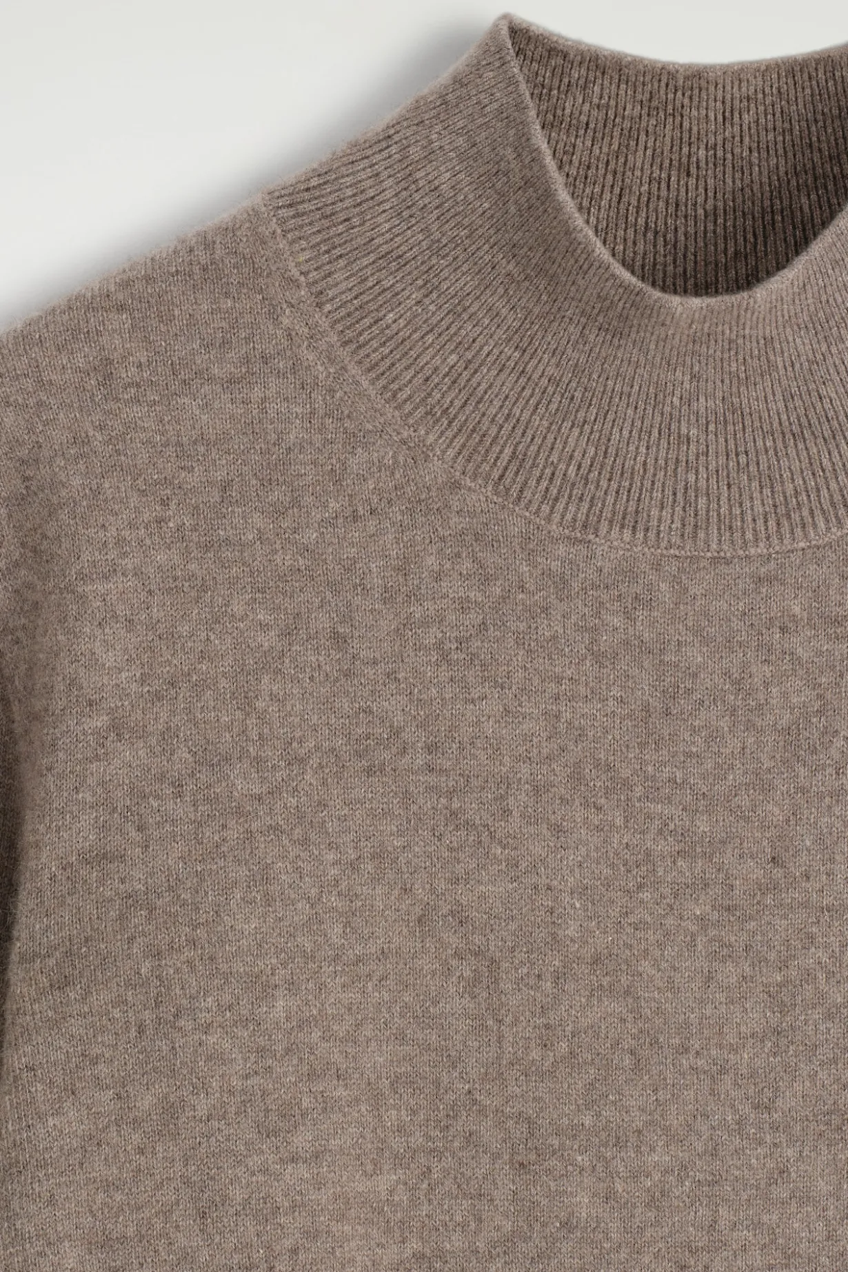 CASHMERE MOCK-NECK T-SHIRT