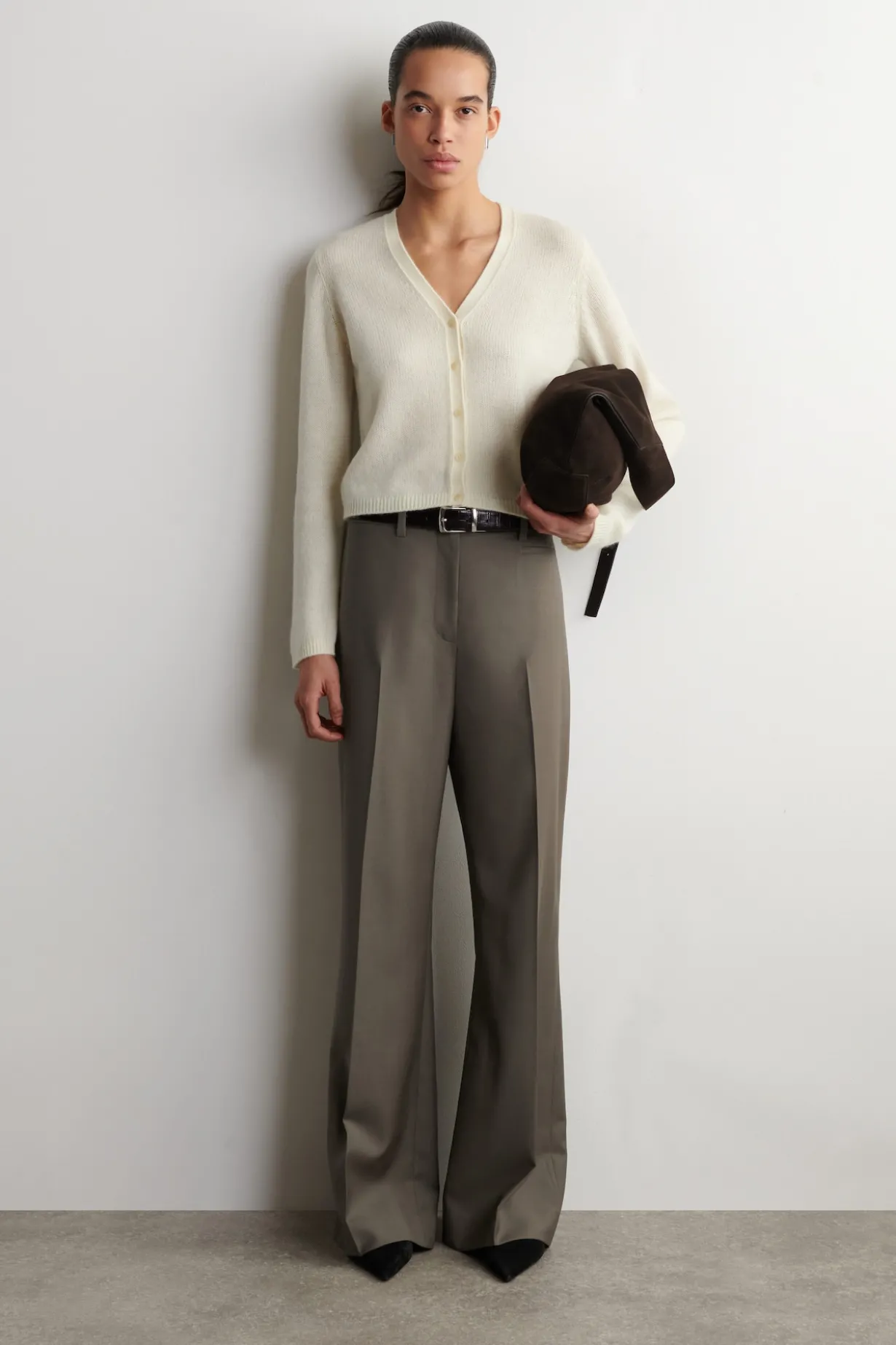 CASHMERE V-NECK CARDIGAN