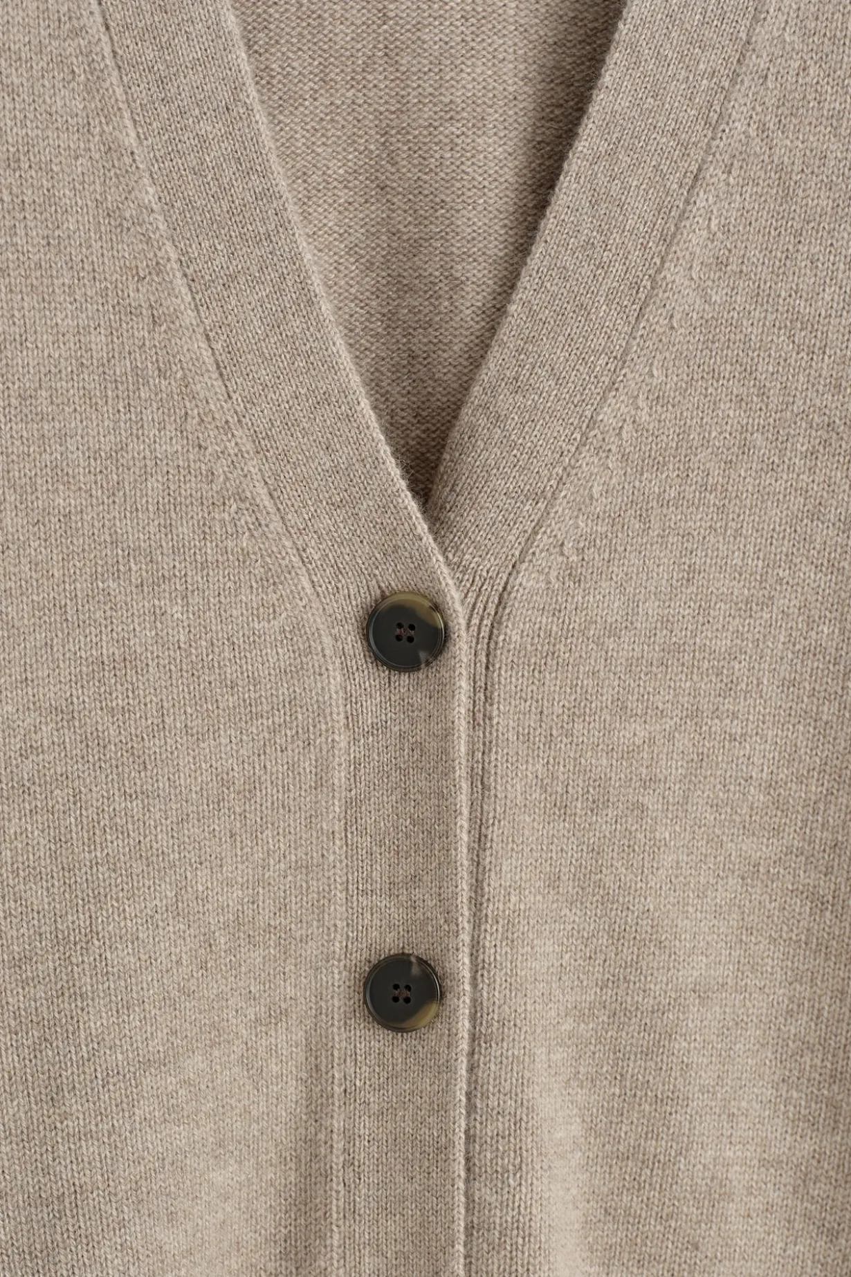 CASHMERE V-NECK CARDIGAN