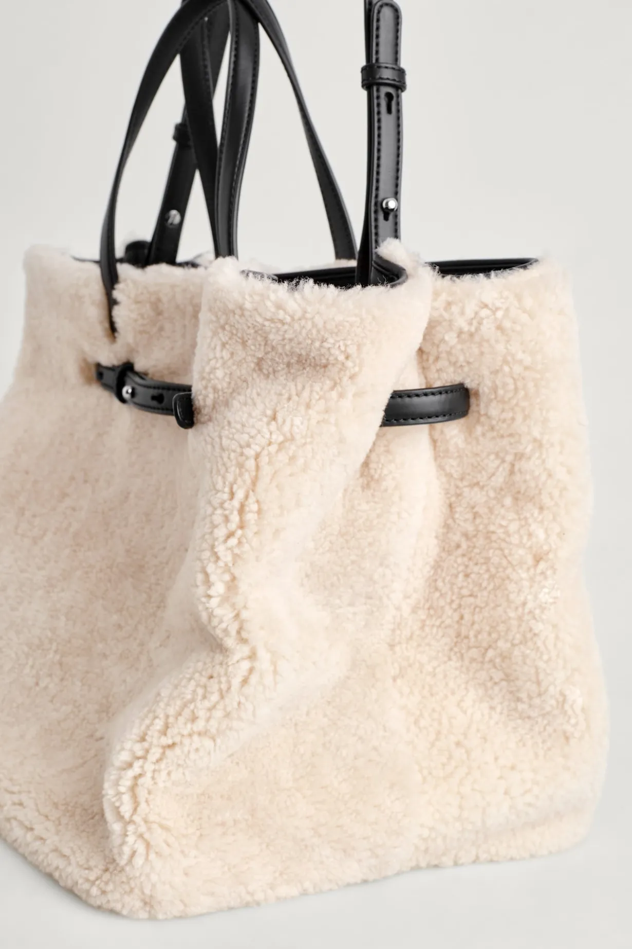 CHALET TOTE BAG - SHEARLING