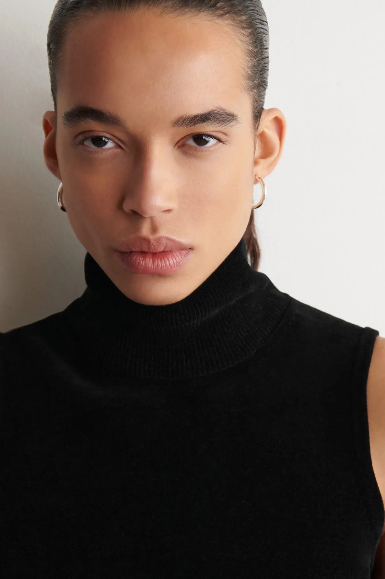 CHENILLE MOCK-NECK VEST