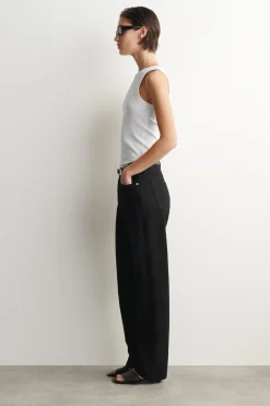 CHORD STRAIGHT-LEG JEANS