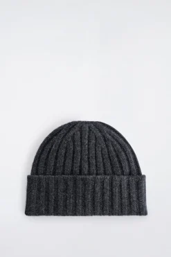 CHUNKY RIBBED CASHMERE BEANIE