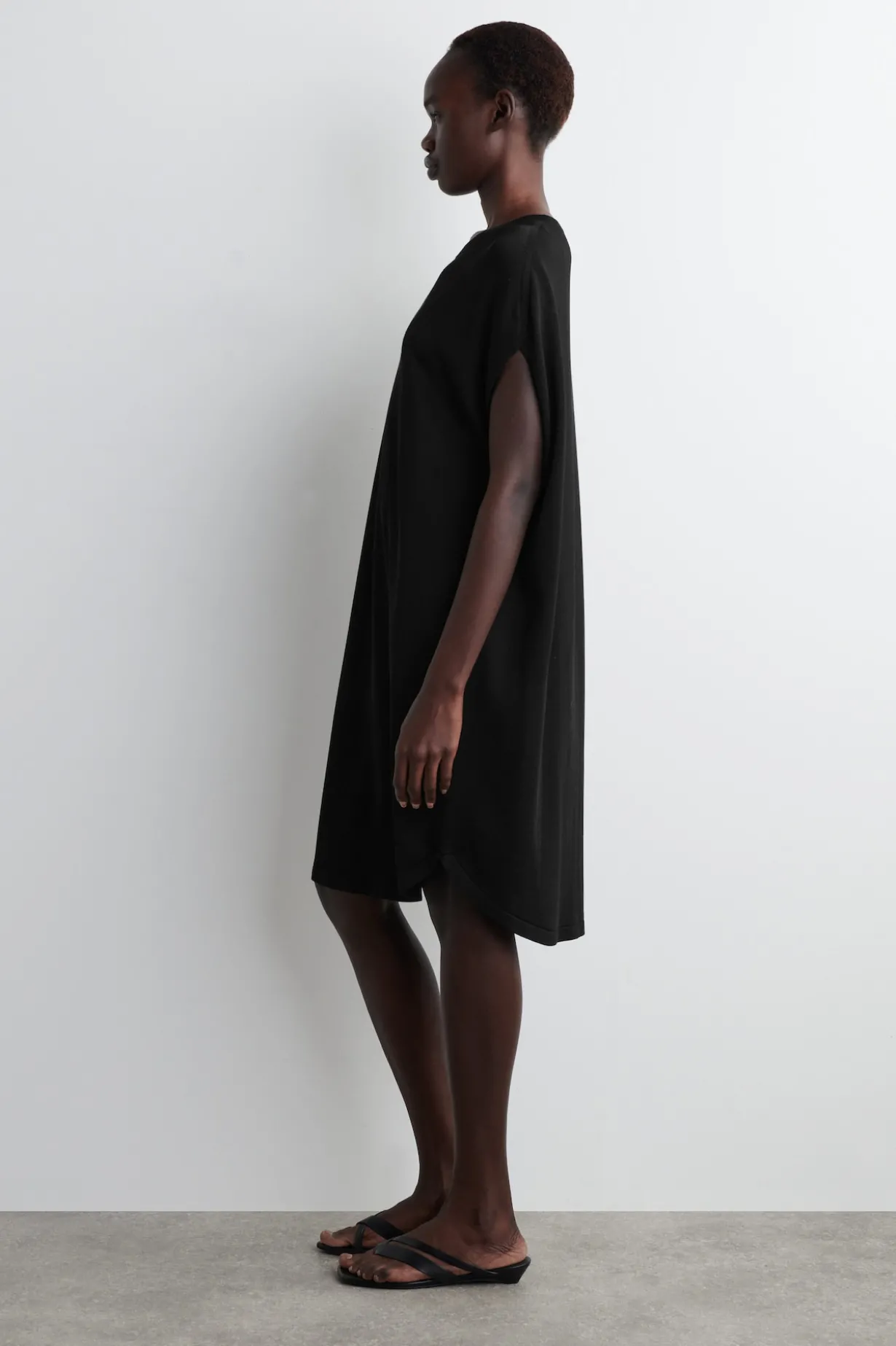 CIRCLE-CUT KNIT DRESS