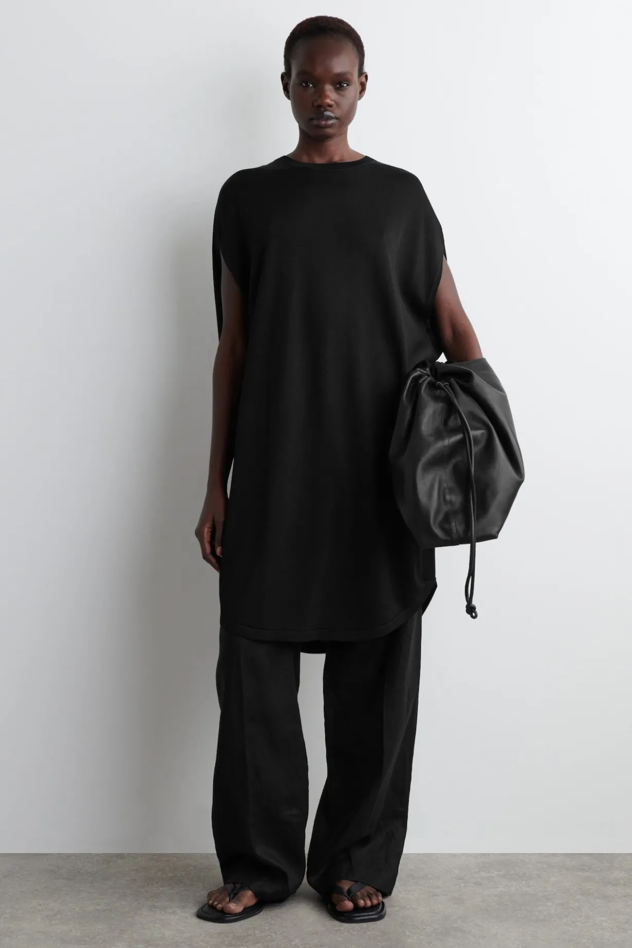 CIRCLE-CUT KNIT DRESS