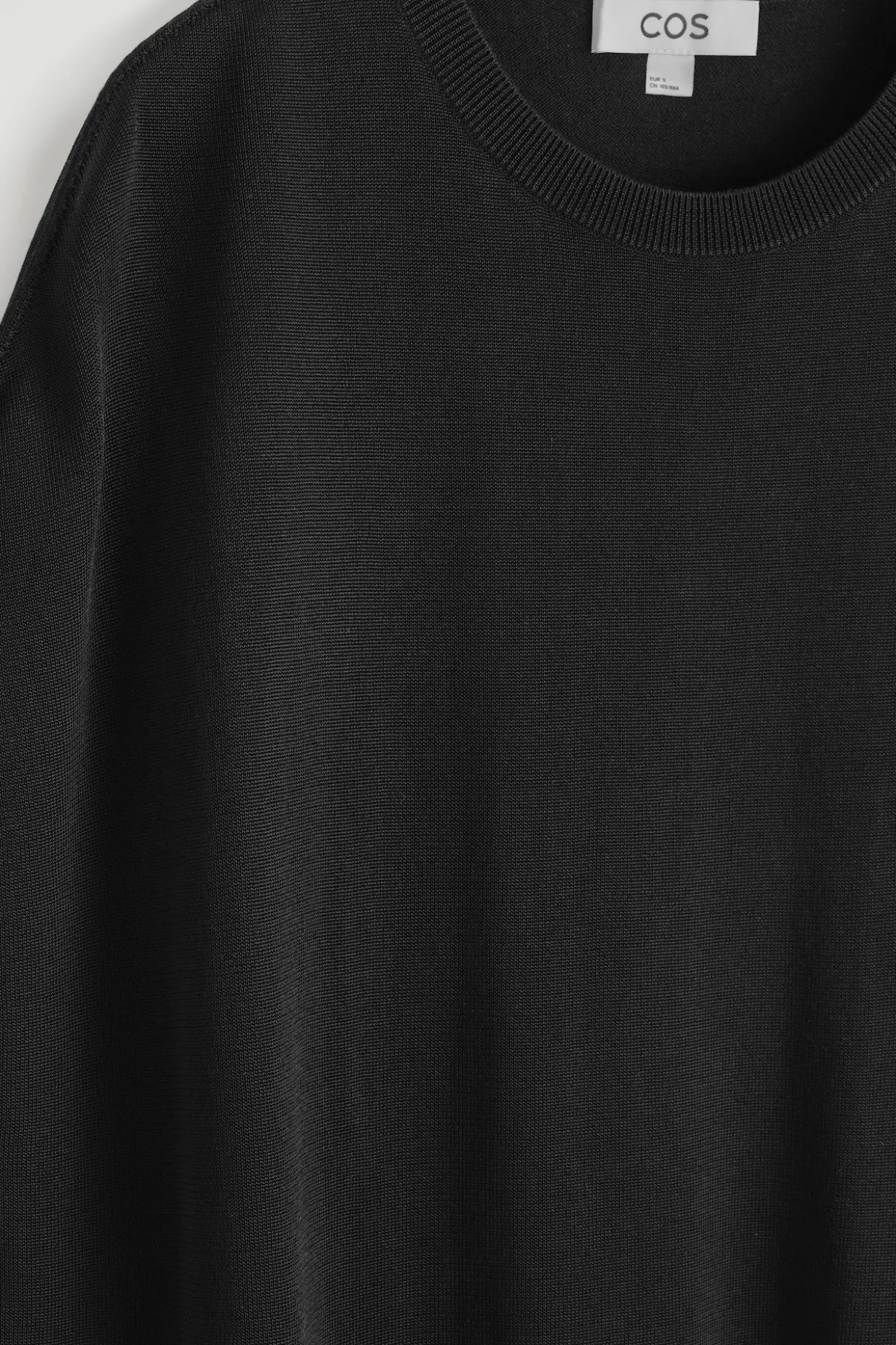 CIRCLE-CUT KNIT DRESS