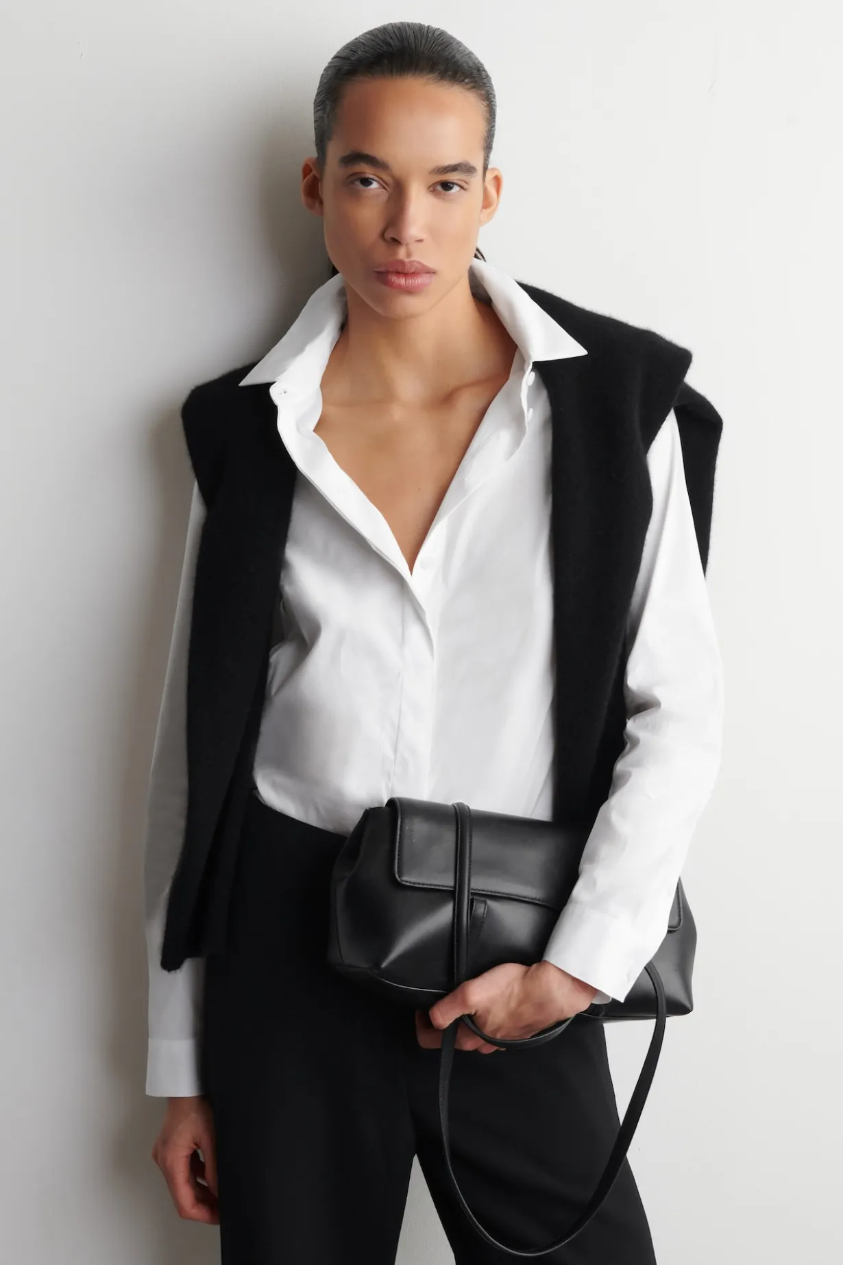 CLASSIC COTTON SHIRT