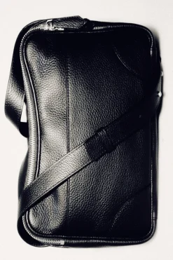 CLASSIC CROSSBODY BAG - LEATHER