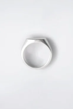 CLASSIC SIGNET RING