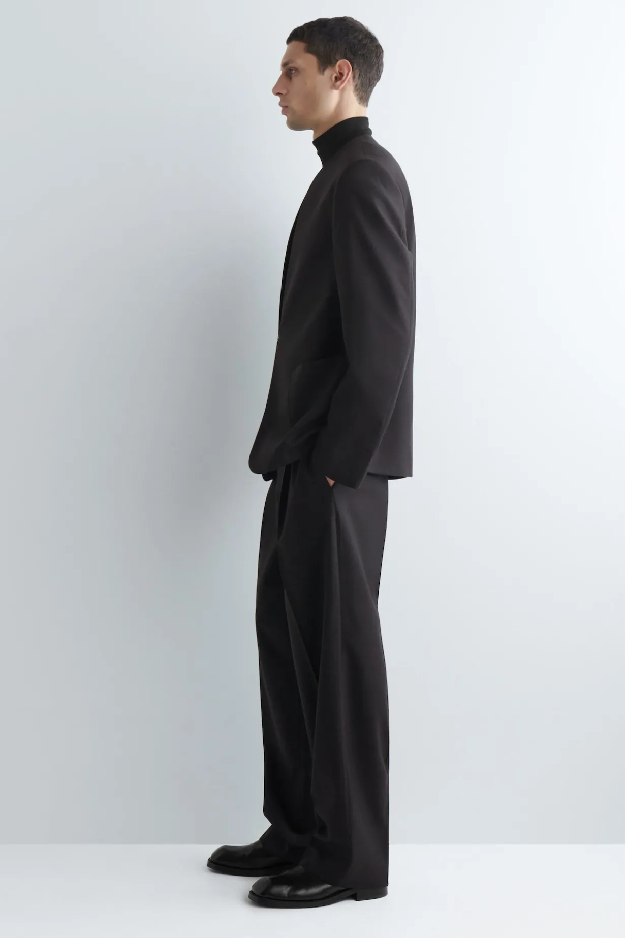 COLLARLESS WOOL BLAZER