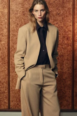 COLLARLESS WOOL-TWILL BLAZER