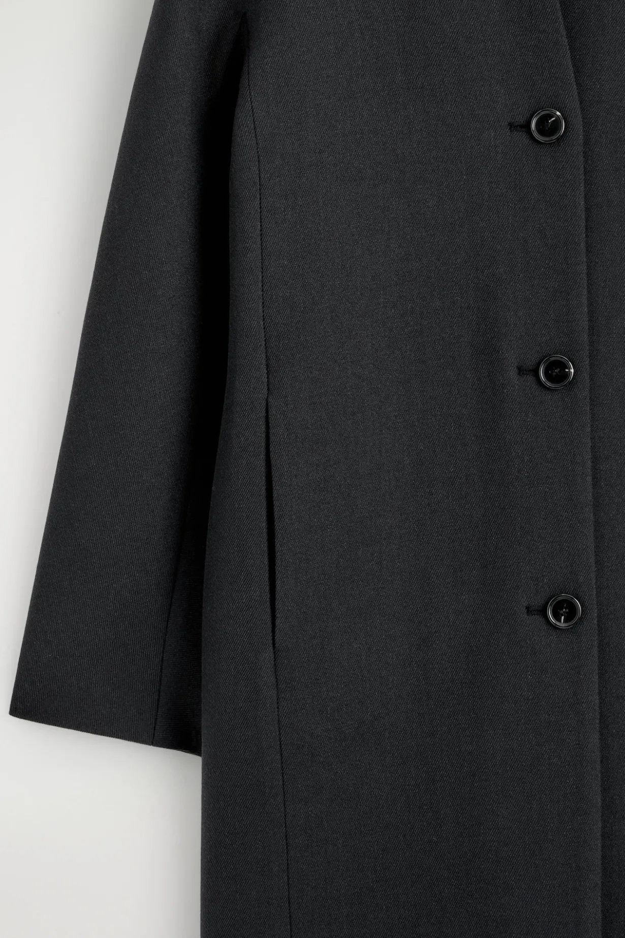 COLLARLESS WOOL-TWILL COAT