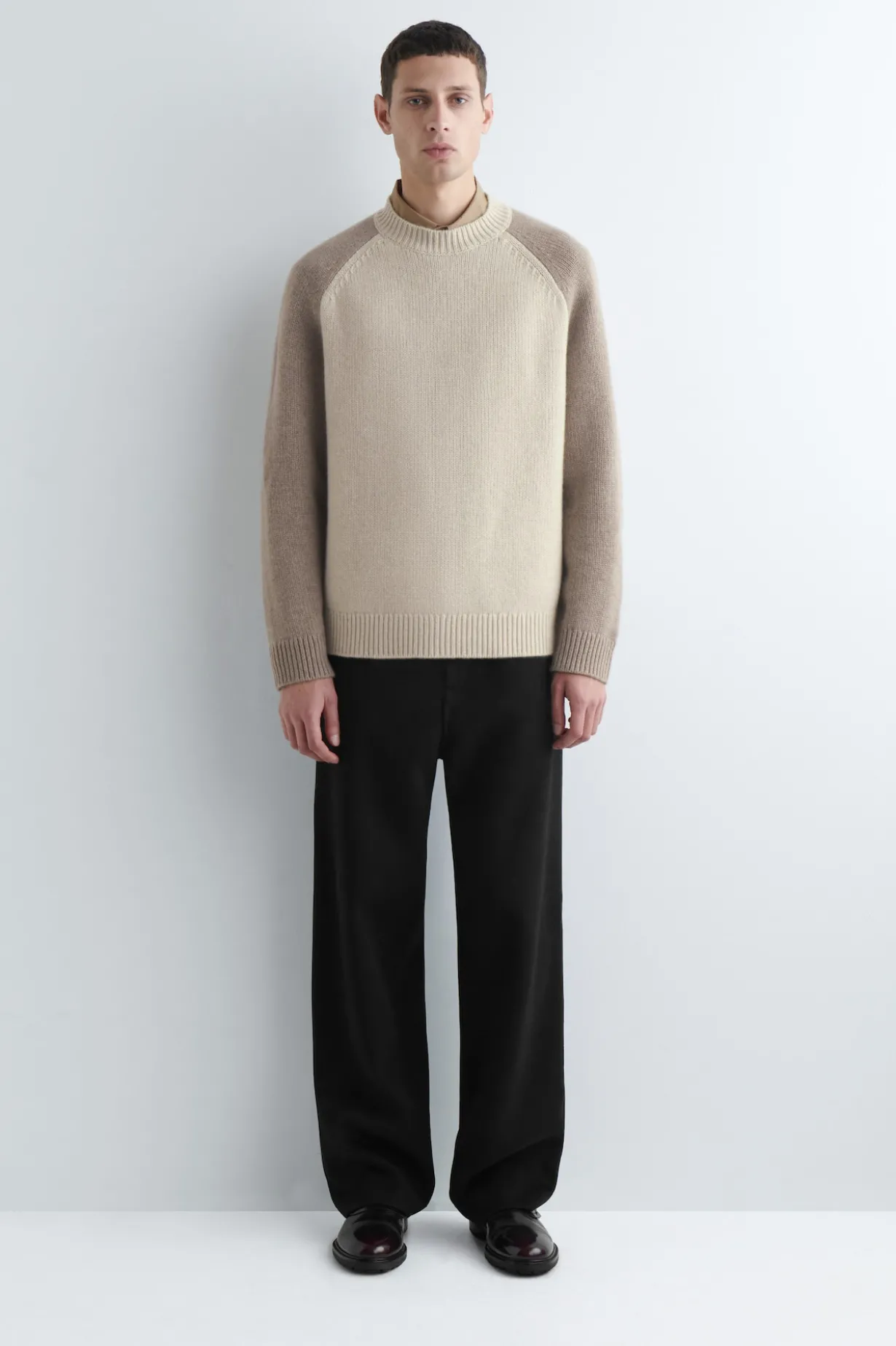 COLOUR-BLOCK CASHMERE SWEATER