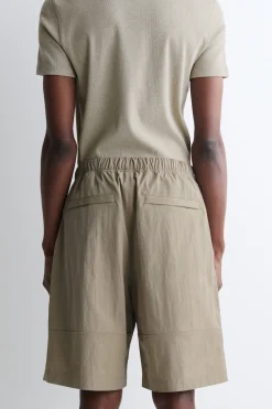 COTTON ELASTICATED KNEE-LENGTH SHORTS