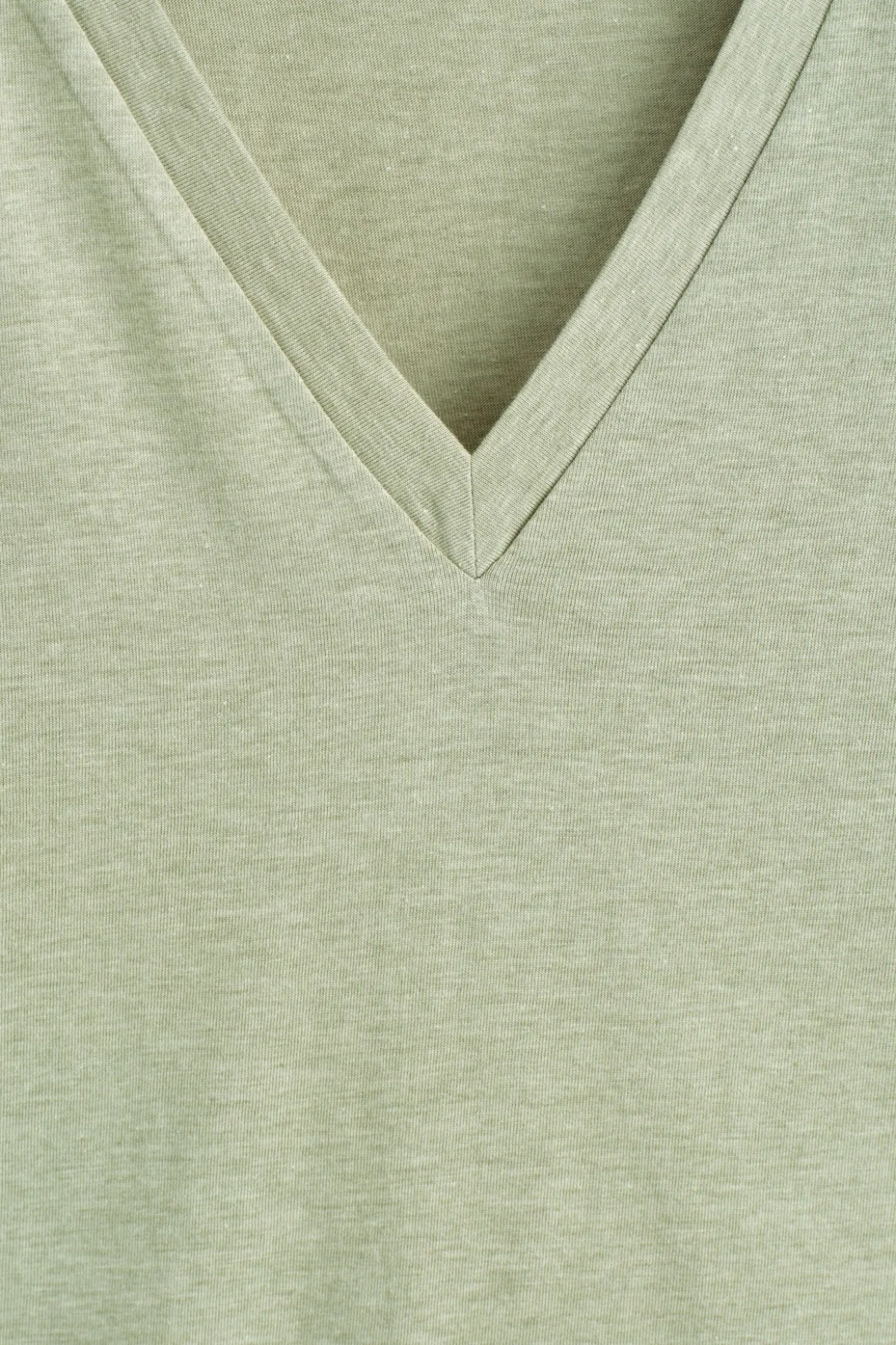 COTTON V-NECK T-SHIRT