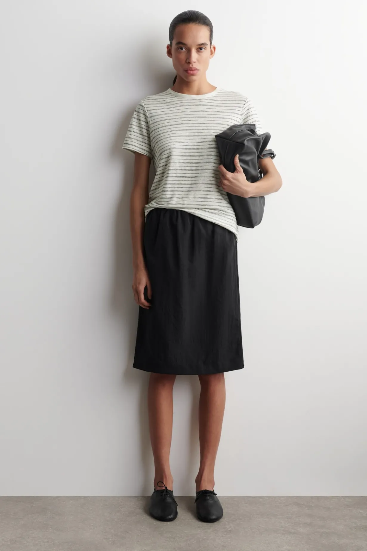 CREW-NECK LINEN T-SHIRT