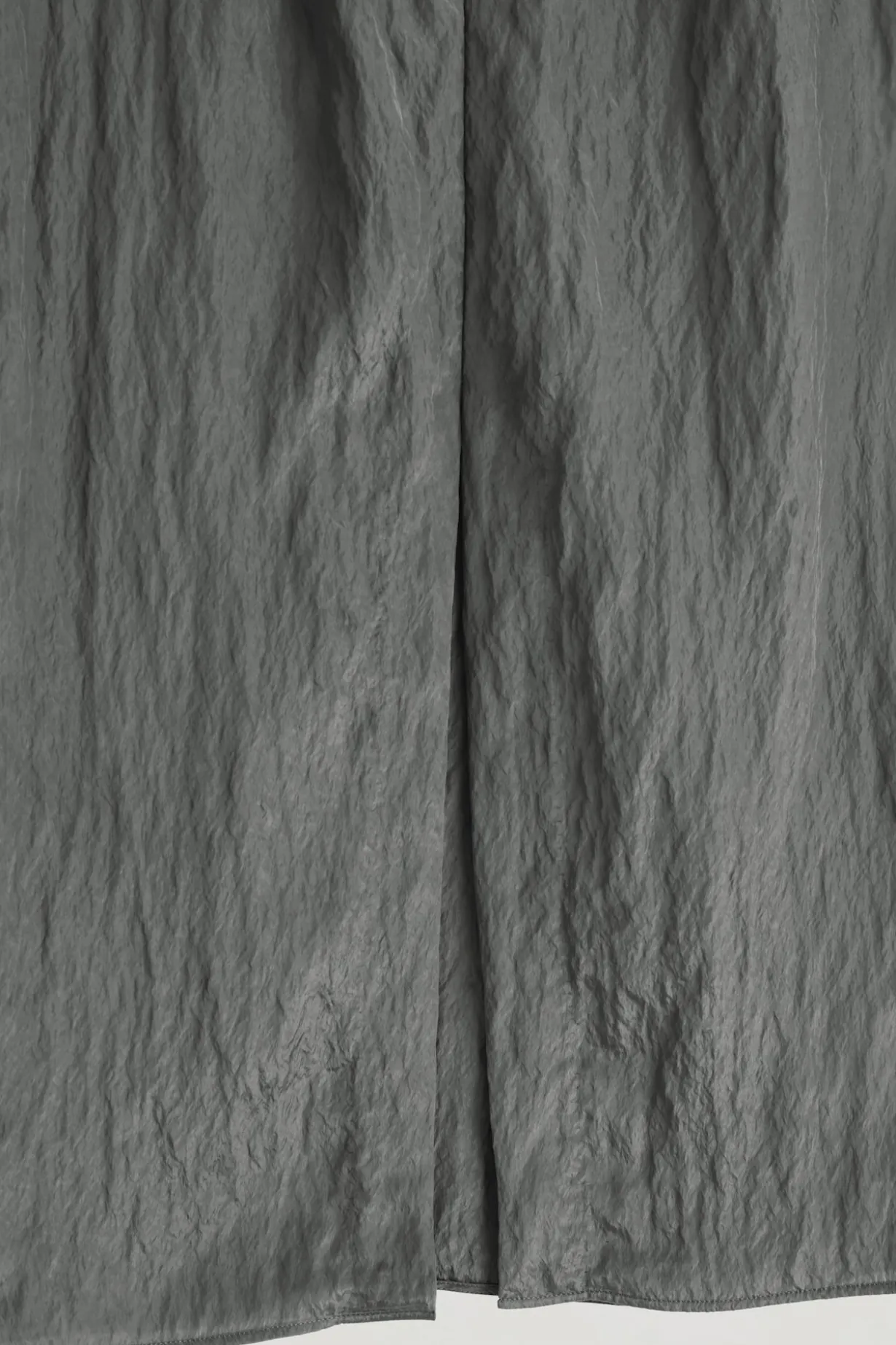 CRINKLED-SATIN PENCIL SKIRT