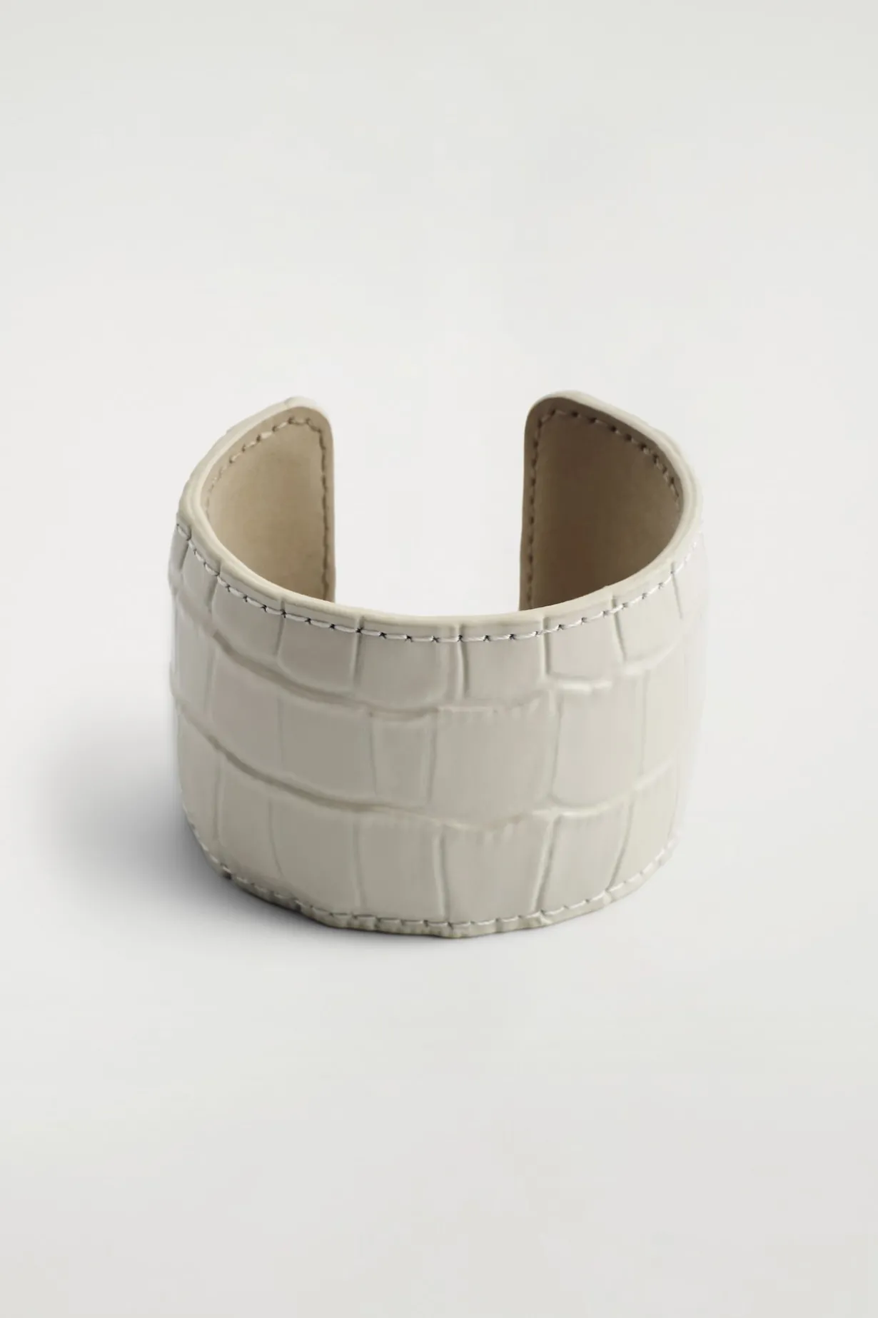 CROC-EFFECT LEATHER CUFF