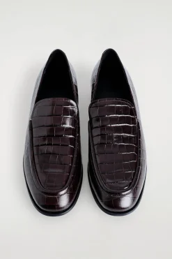 CROC-EFFECT LEATHER LOAFERS