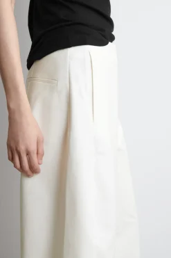 CROPPED BARREL-LEG COTTON PANTS