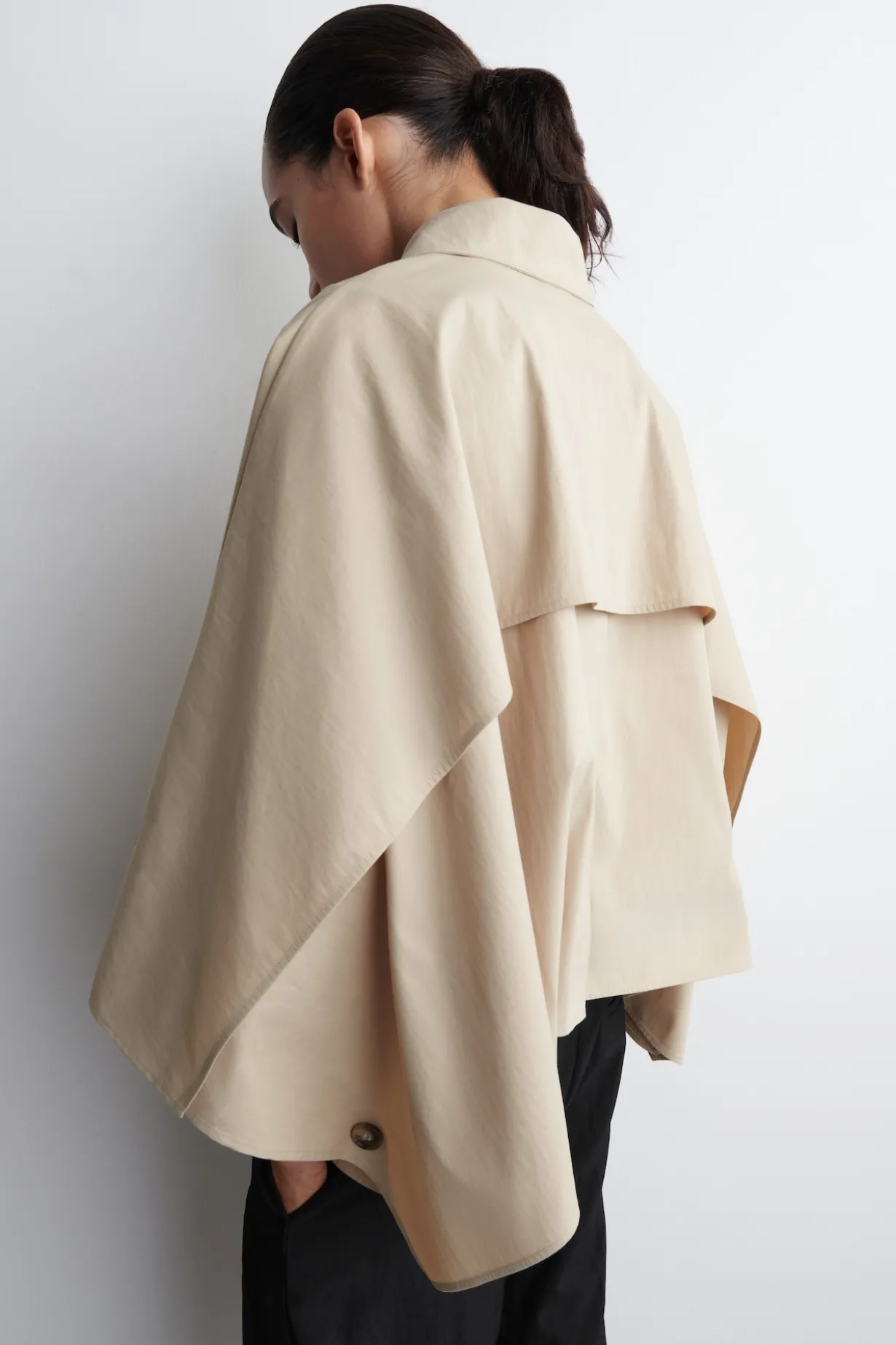 CROPPED TRENCH COAT CAPE