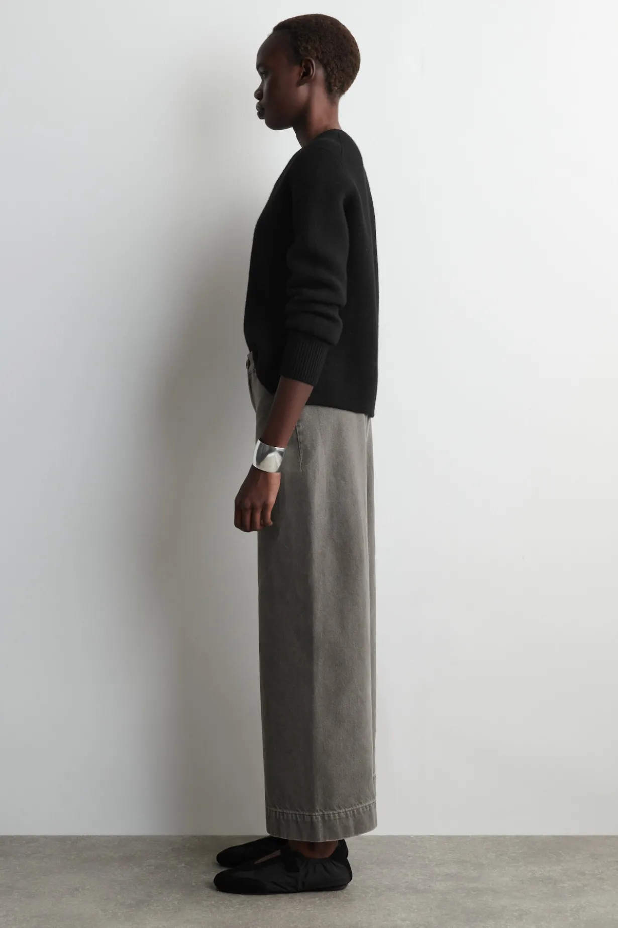 CROPPED WIDE-LEG DENIM PANTS