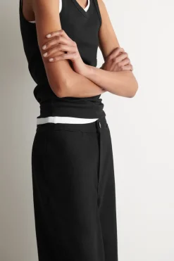 CROPPED WIDE-LEG DENIM PANTS