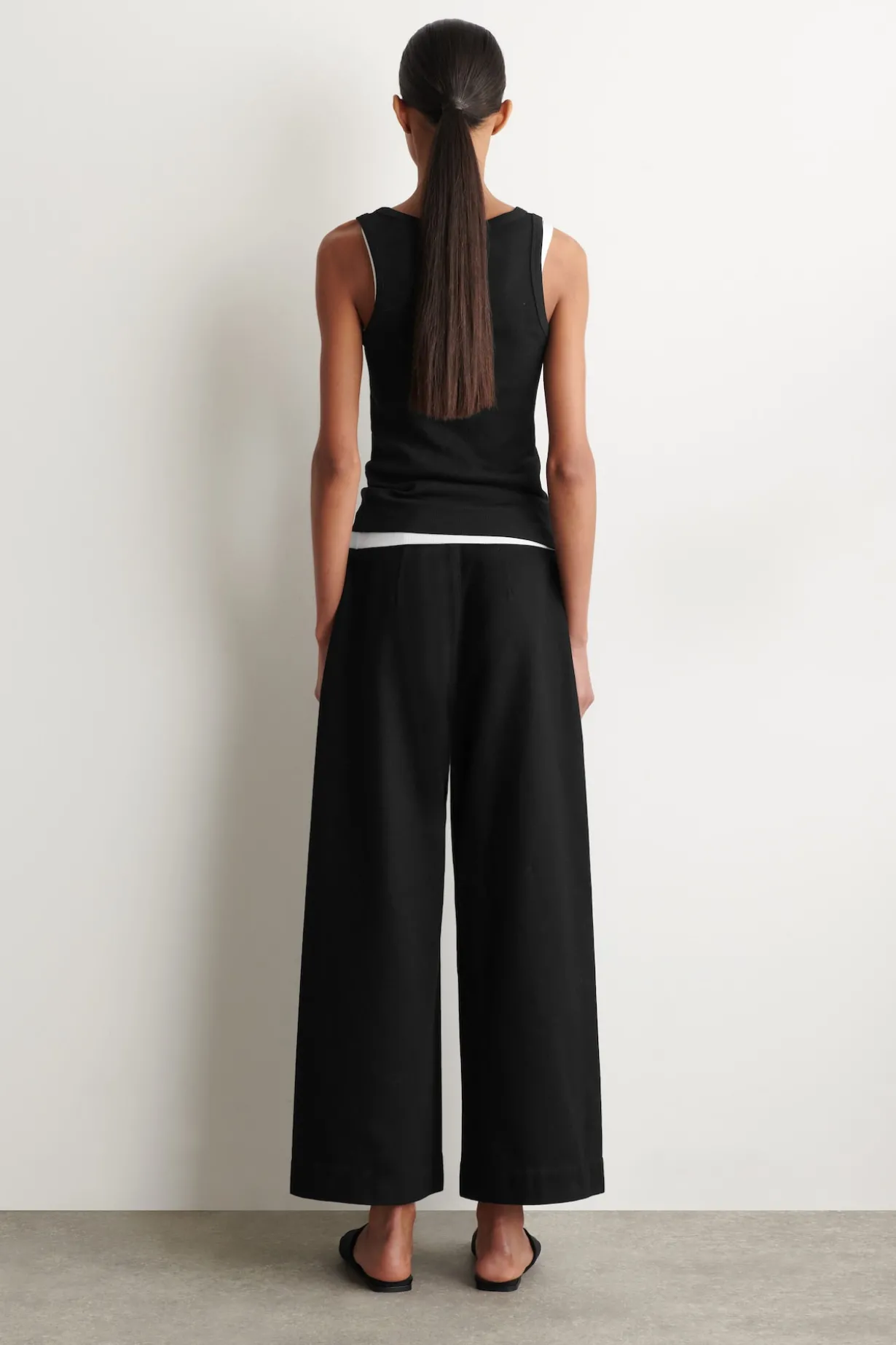 CROPPED WIDE-LEG DENIM PANTS