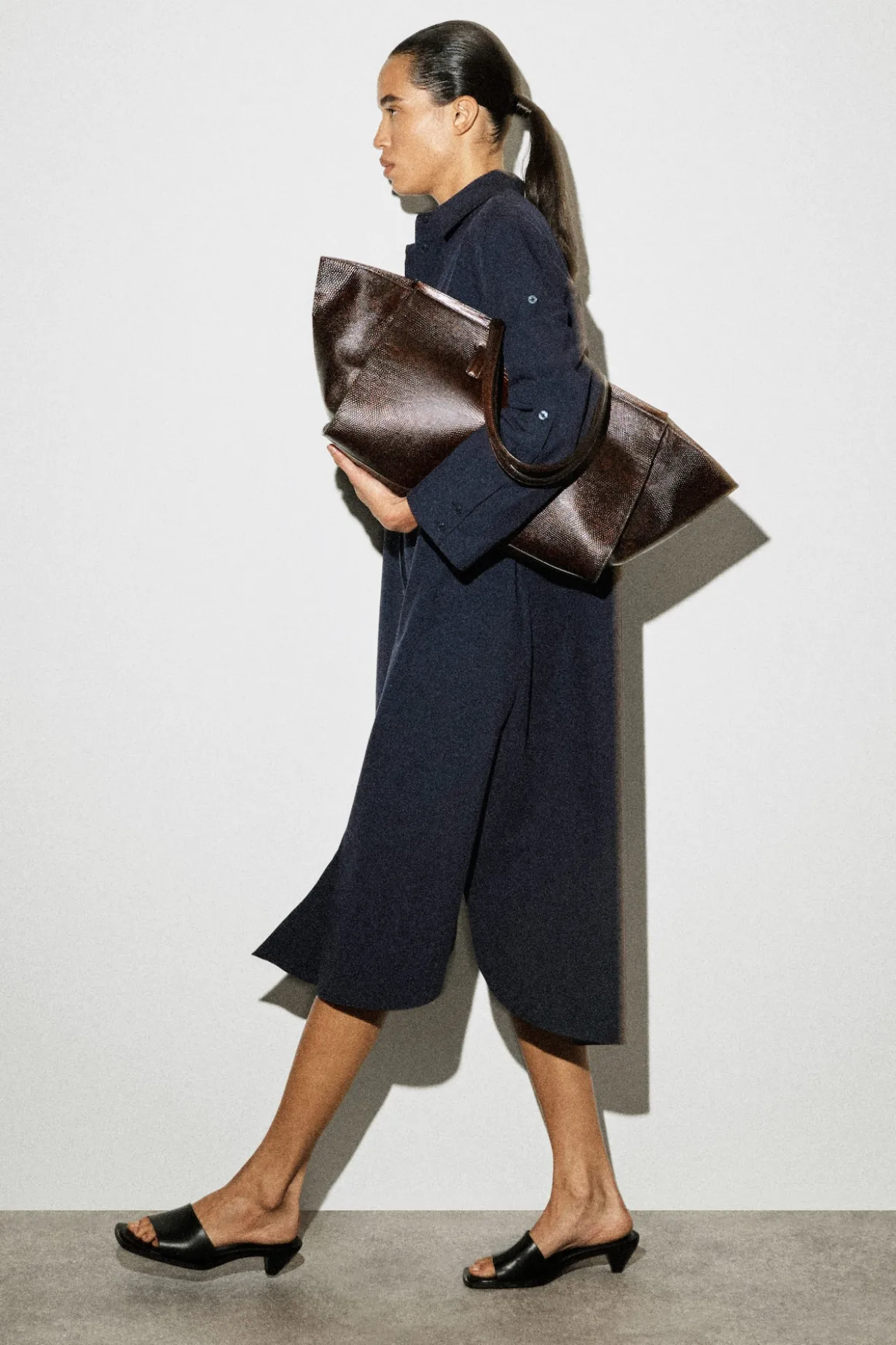 CURVED-SLEEVE COTTON MIDI SHIRT DRESS