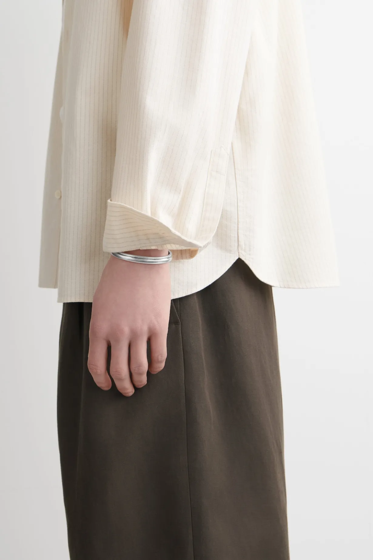 DOUBLE-BAND CUFF